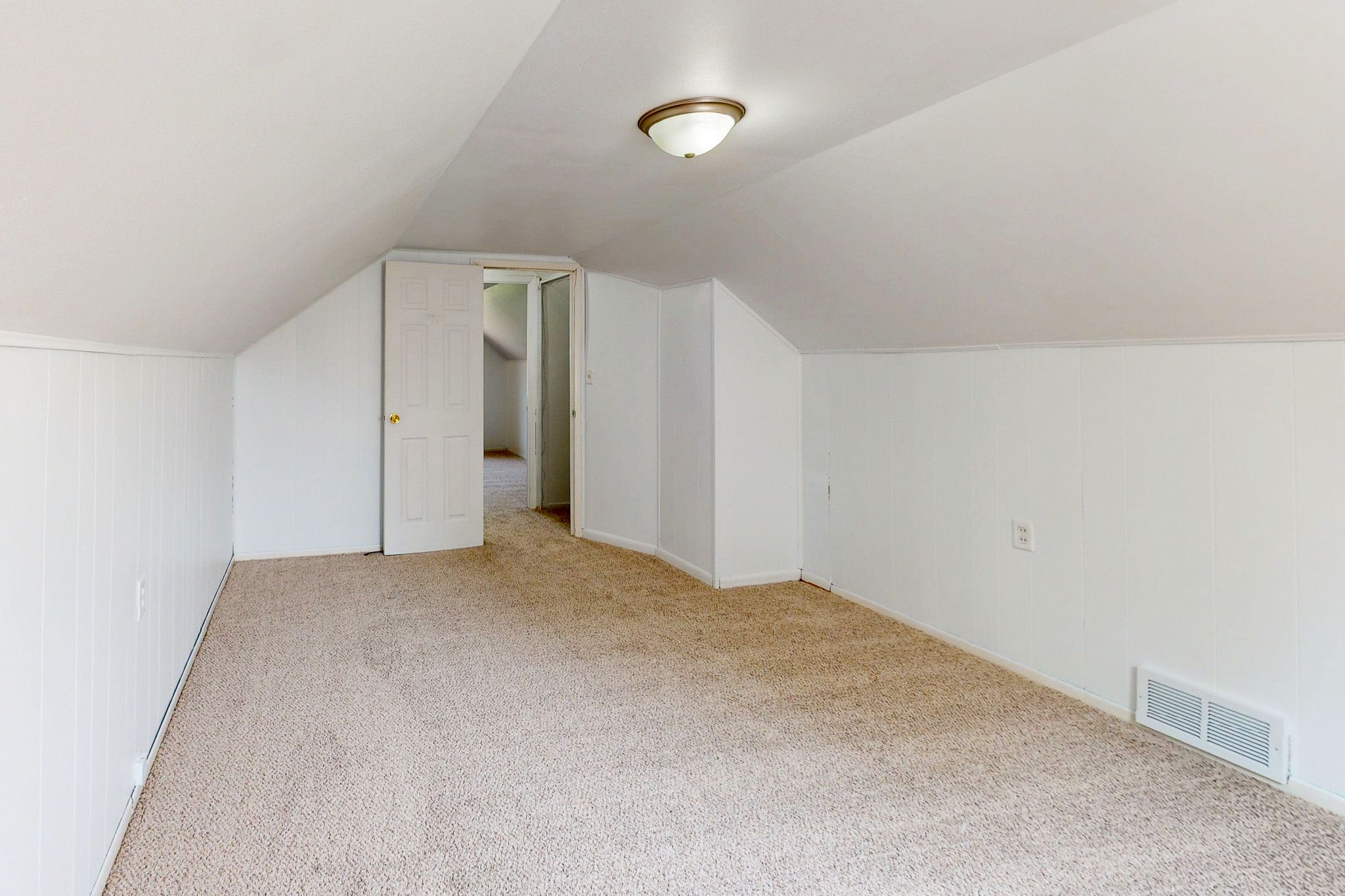 641 Kane St,&nbsp;Dubuque,&nbsp;IA,&nbsp;Image&nbsp;13