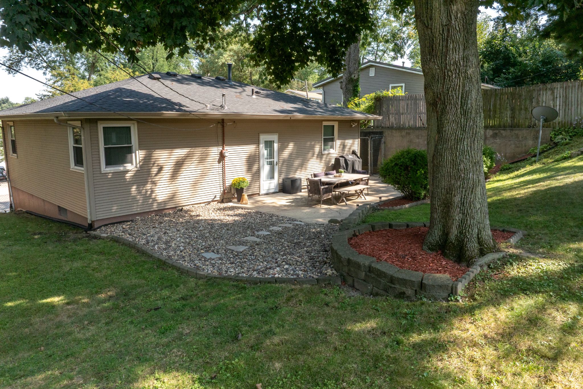 1309 Harold Dr SE,&nbsp;Cedar Rapids,&nbsp;IA,&nbsp;Image&nbsp;20